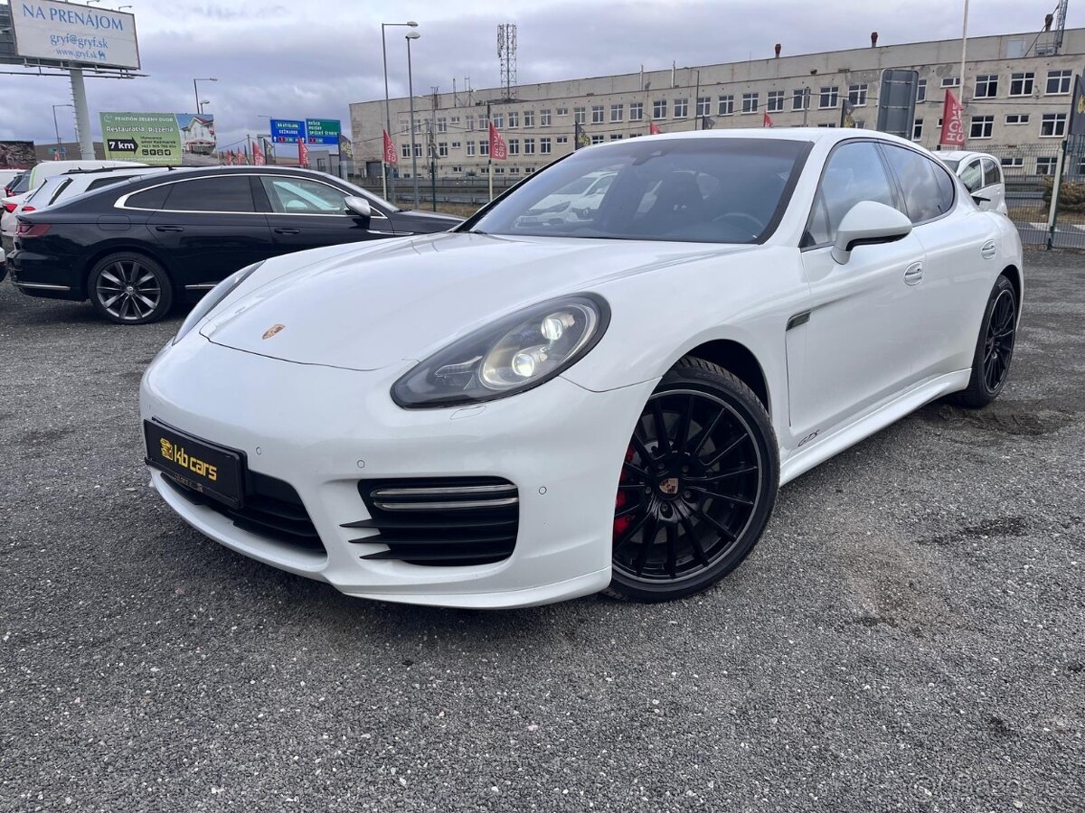 Porsche Panamera GTS - 10