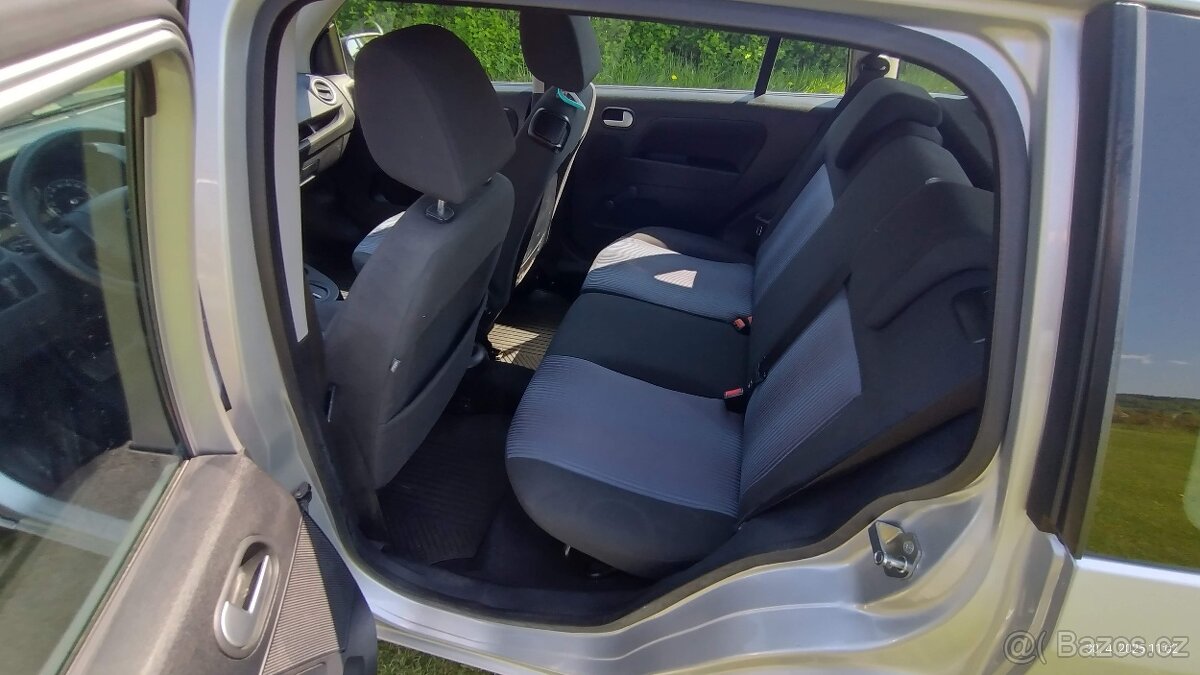 Jedna noha stačí - automat pro řidiče s hendikepem - 10