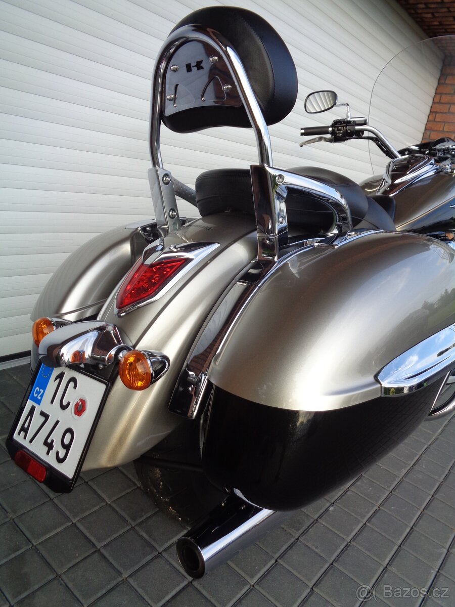 KAWASAKI VN 1700 Classic TOURER. 2013, původní serviska. - 10