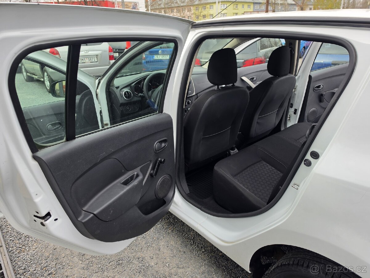 Dacia Sandero
1.2 - 10