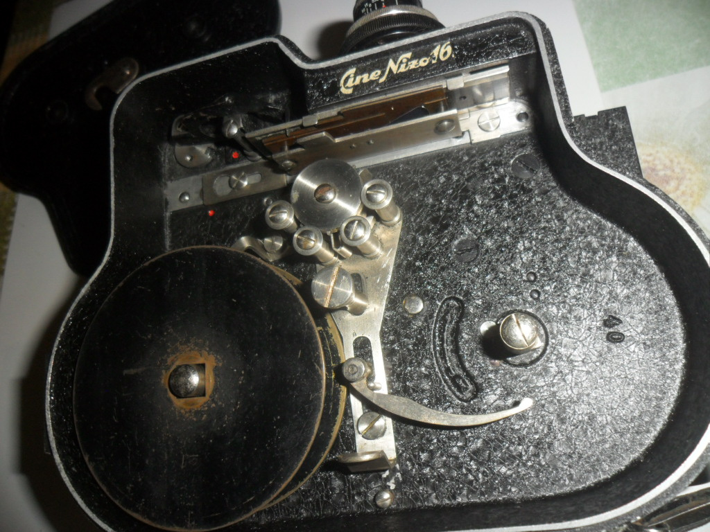 retro kamera Cine Nizo 16 - 10