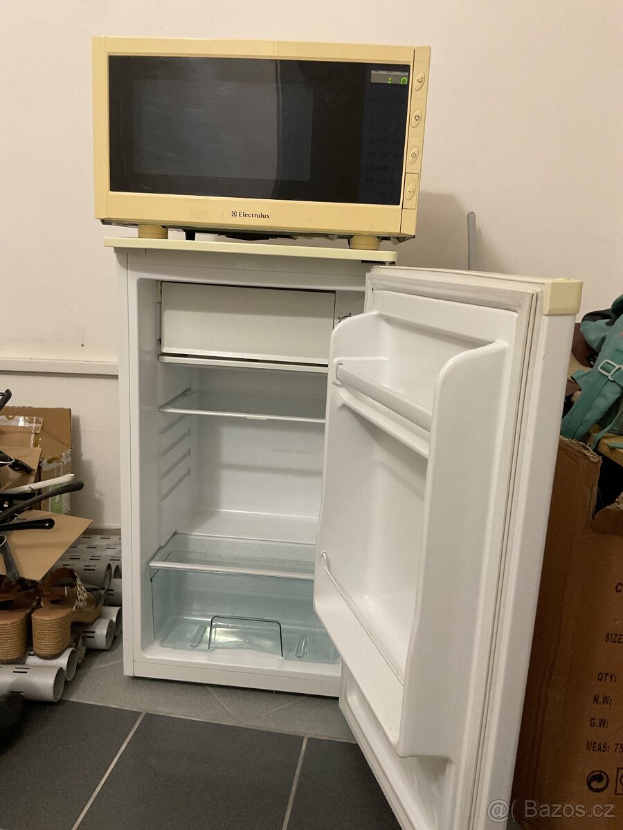 Prodám vybavení obchodu - 10