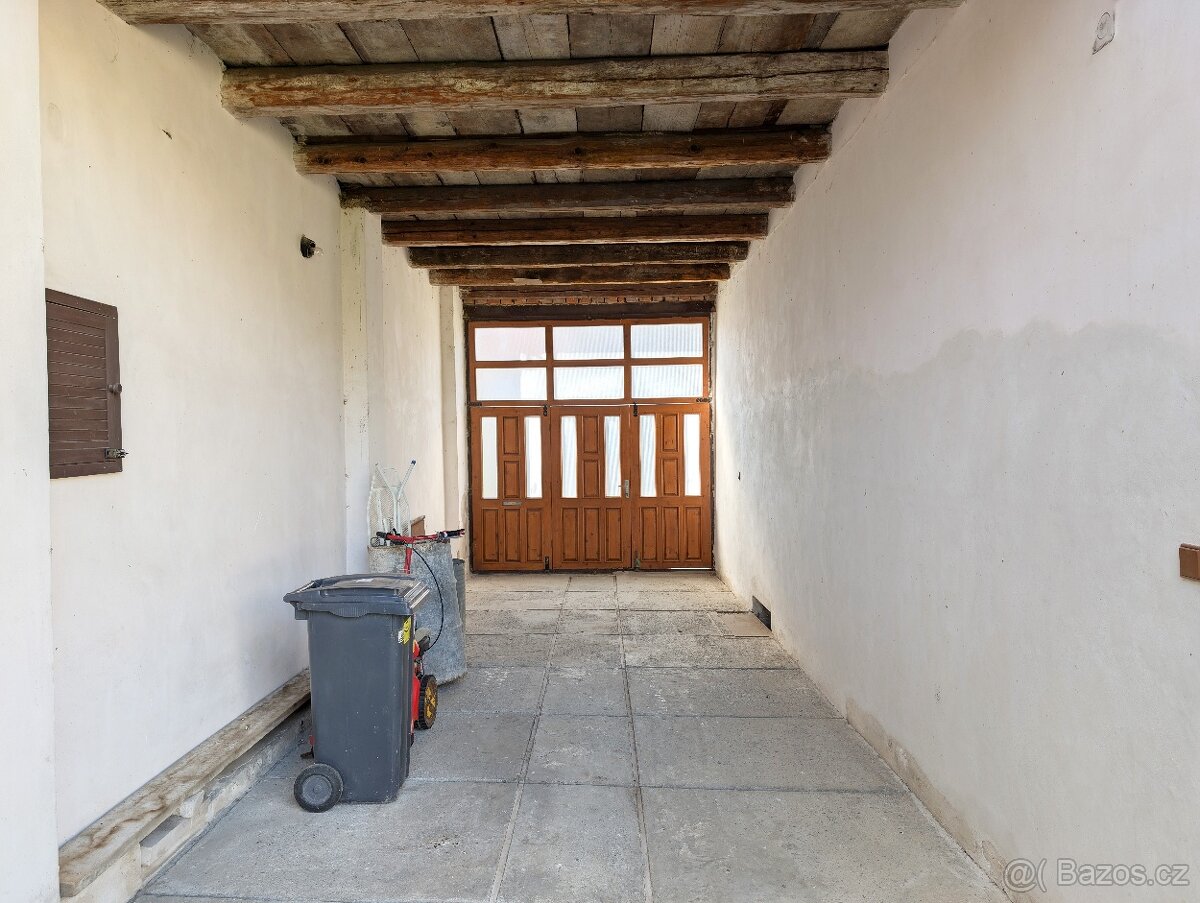 Prodej rodinného domu s pozemkem 1071 m², Lechotice - 10