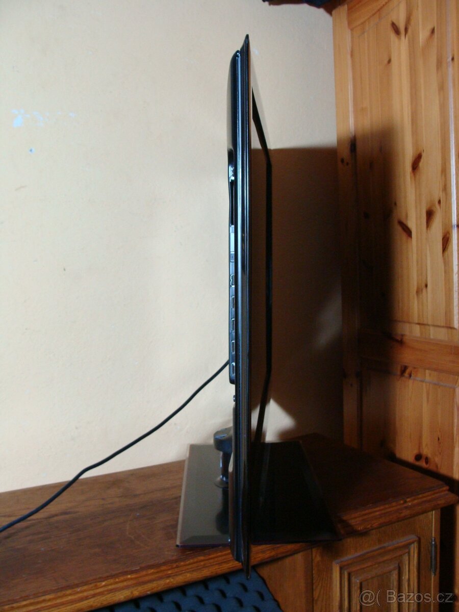 LED Samsung UE 40B6000 - 102 cm, Full HD - 10