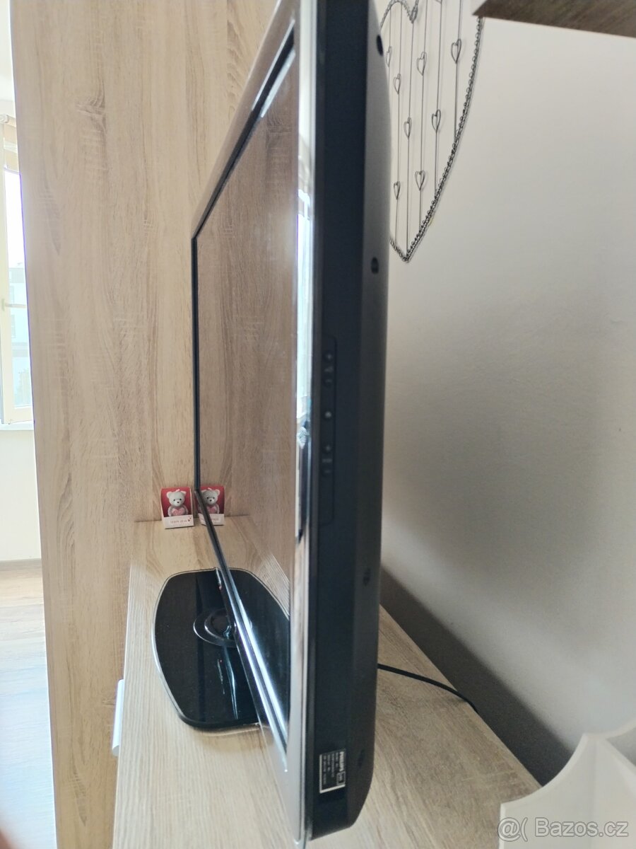 Philips 40PFL5605H/12 40" Full HD televize - 10