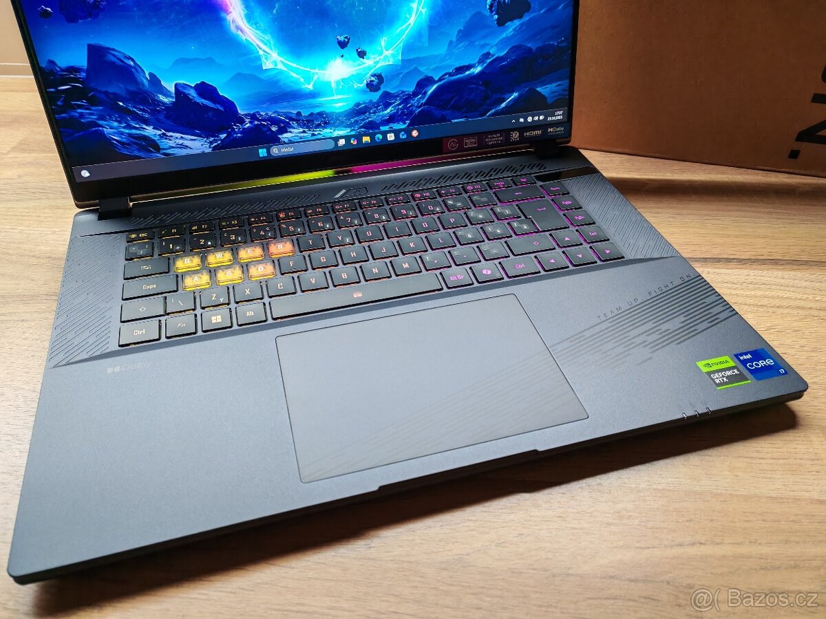 2K 165HZ_GIGABYTE AORUS 16X_i7-14650HX_16GB_RTX 4070 8GB - 10