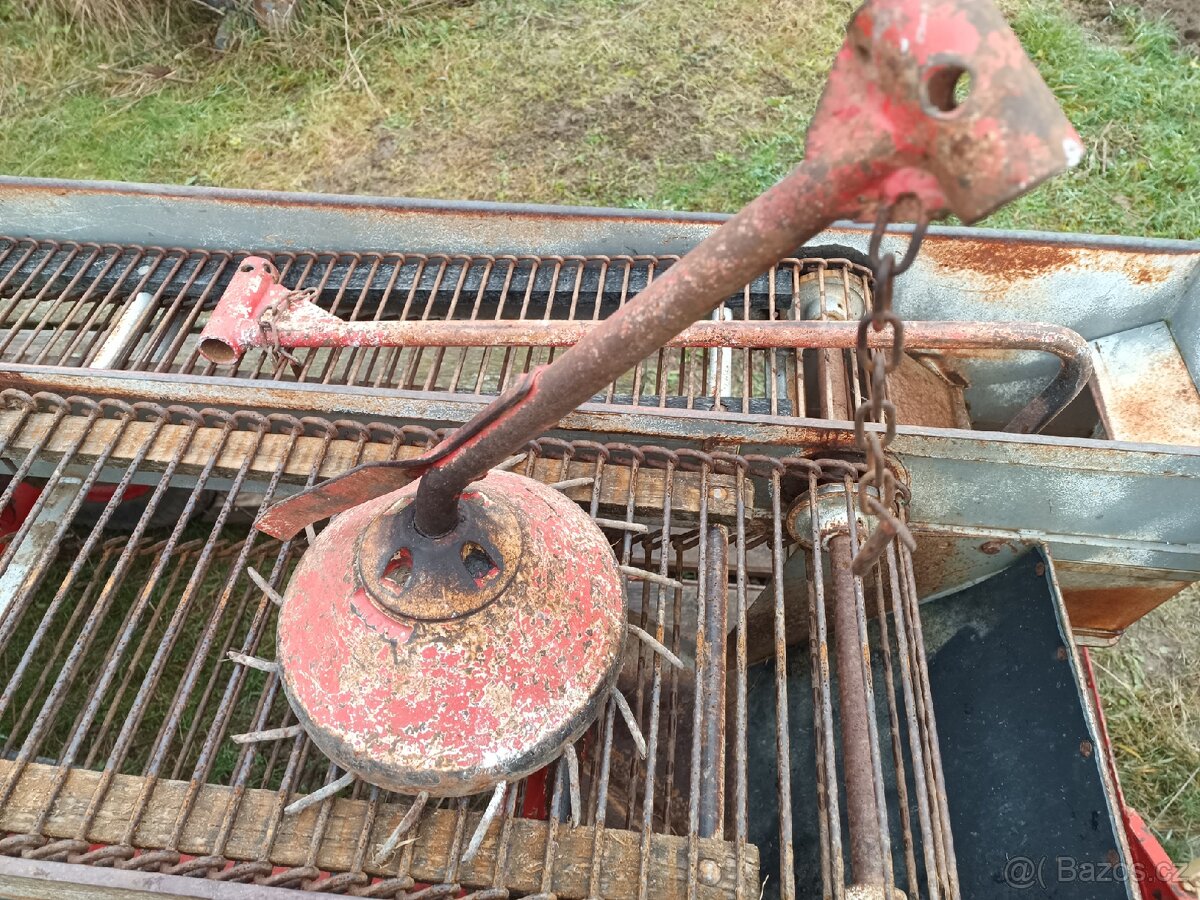 Prodám bramborový kombajn Samro - 10