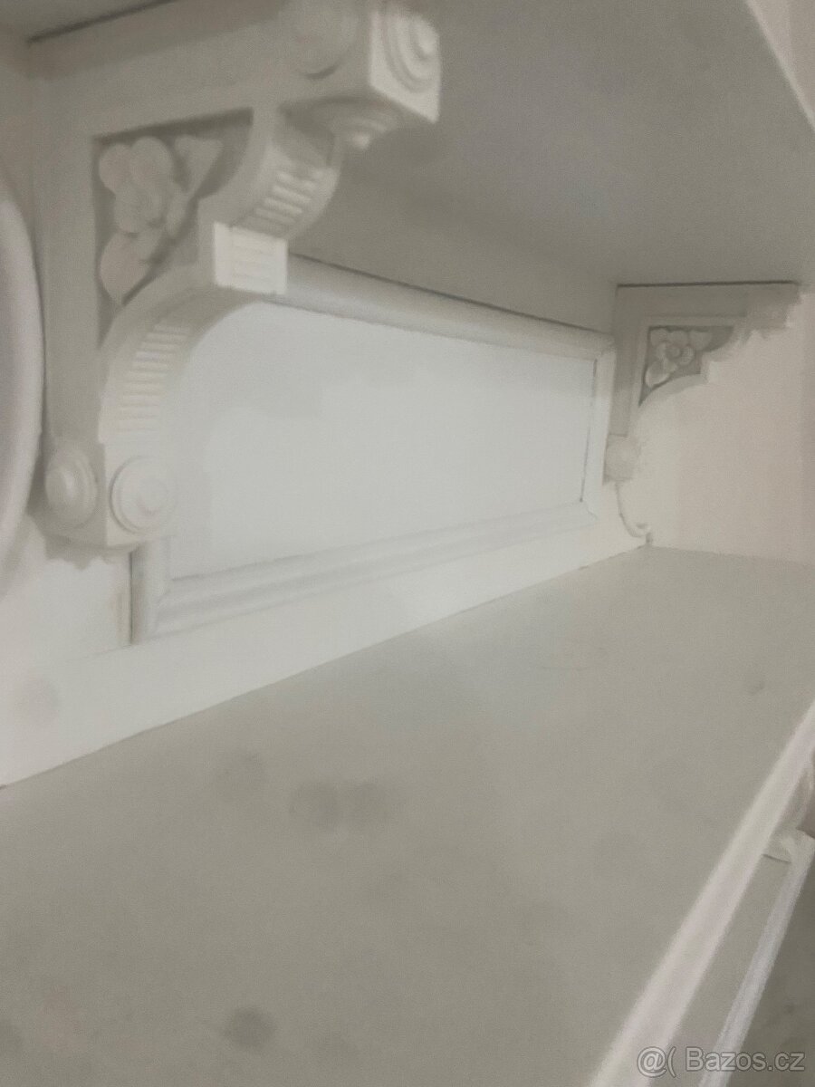 Historická repasovaná komoda s nádstavcem - 10