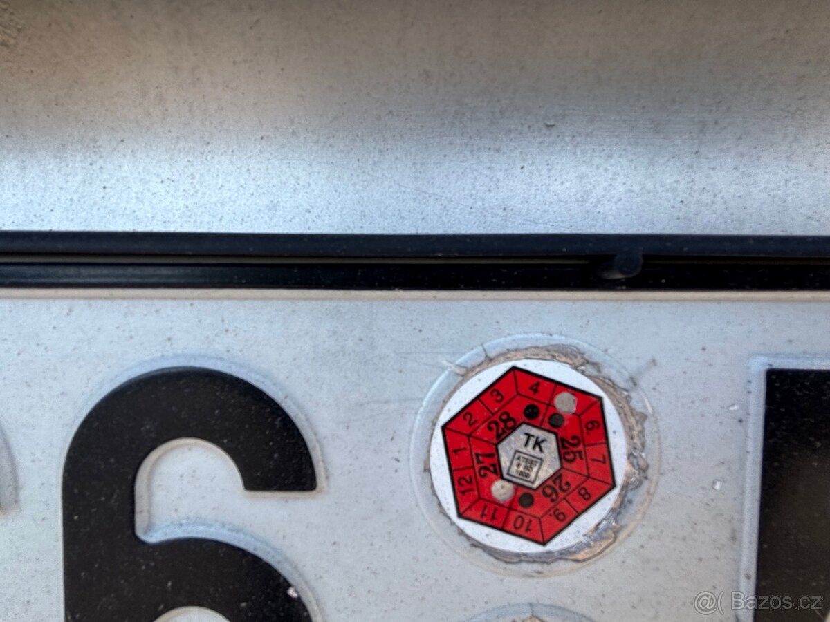 Mercedes MB 100D - 10