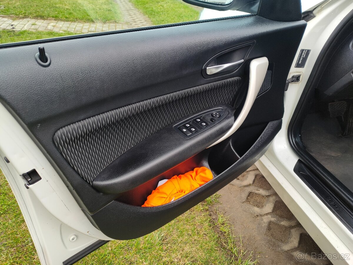 BMW 116d AUTOMAT - 10