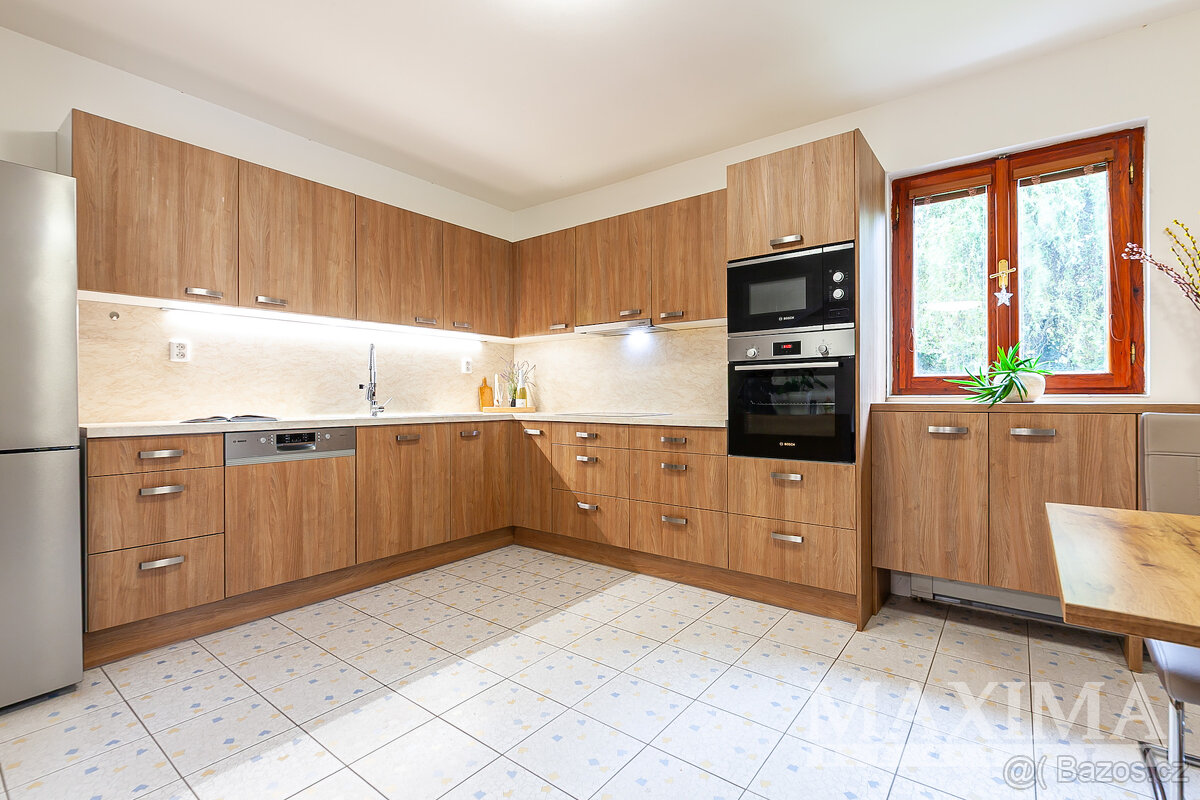 Dům 6 a více o ploše 352 m2 - Třebotov, Třebotov - 10