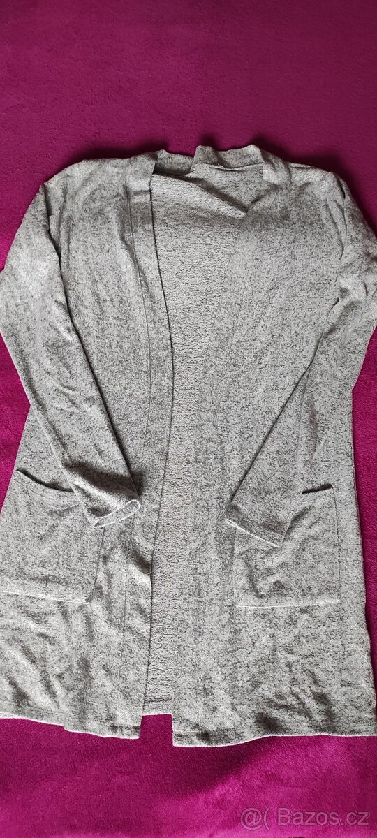 Dámský svetřík, velikost S - 10