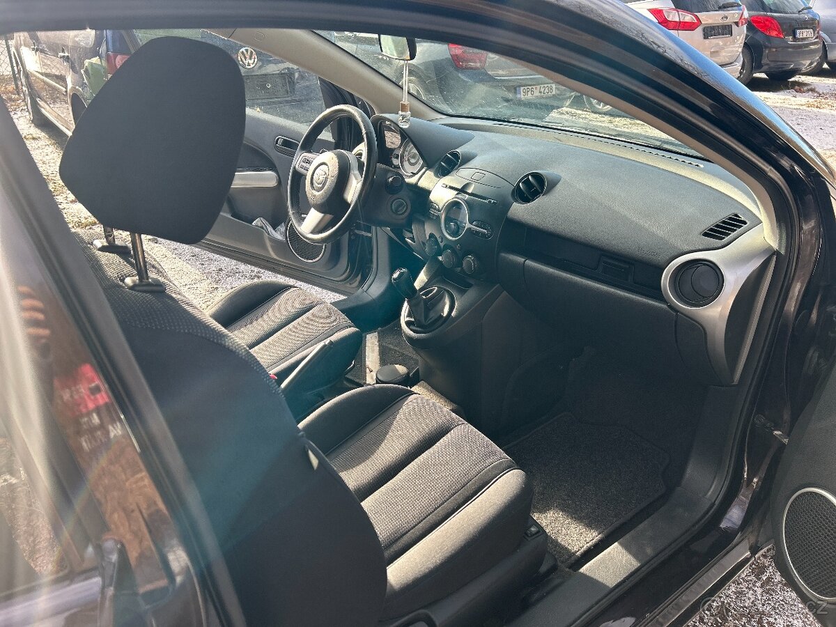 Mazda 2 1,4i 63kW, r.v. 2009 - 10
