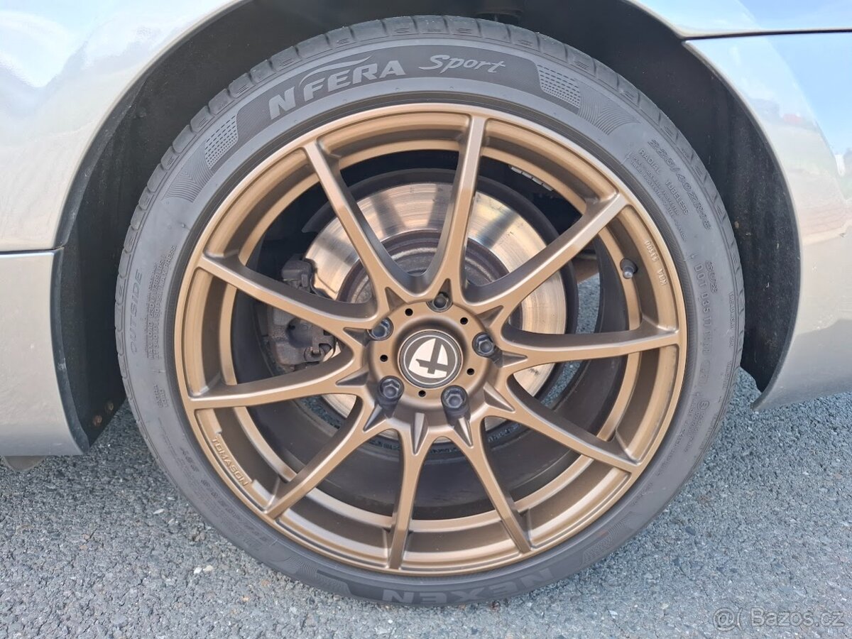 BMW e92 330ix manuál - 10