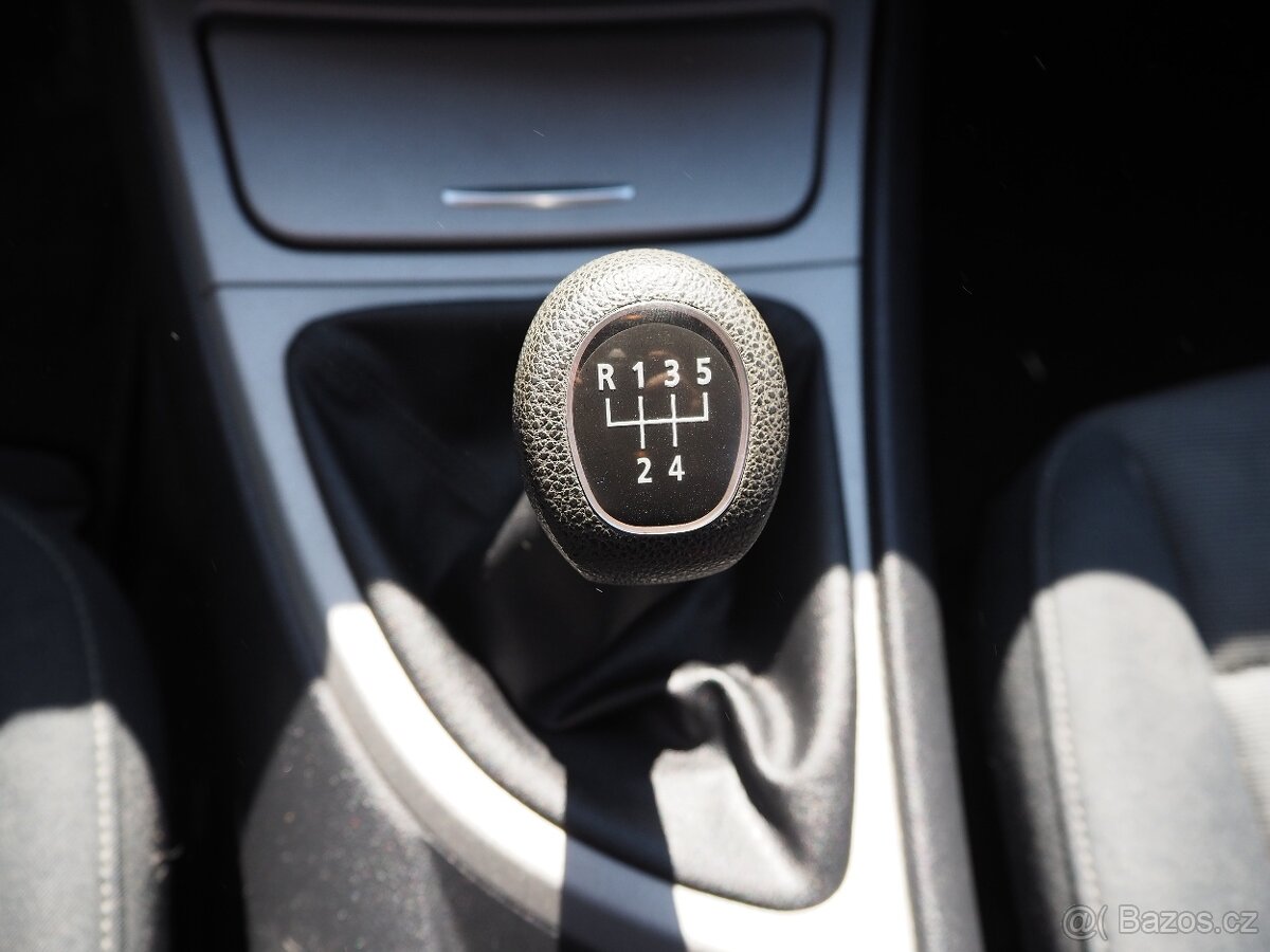 BMW Řada 1 116i KLIMA, vyhř. sedadla - 10