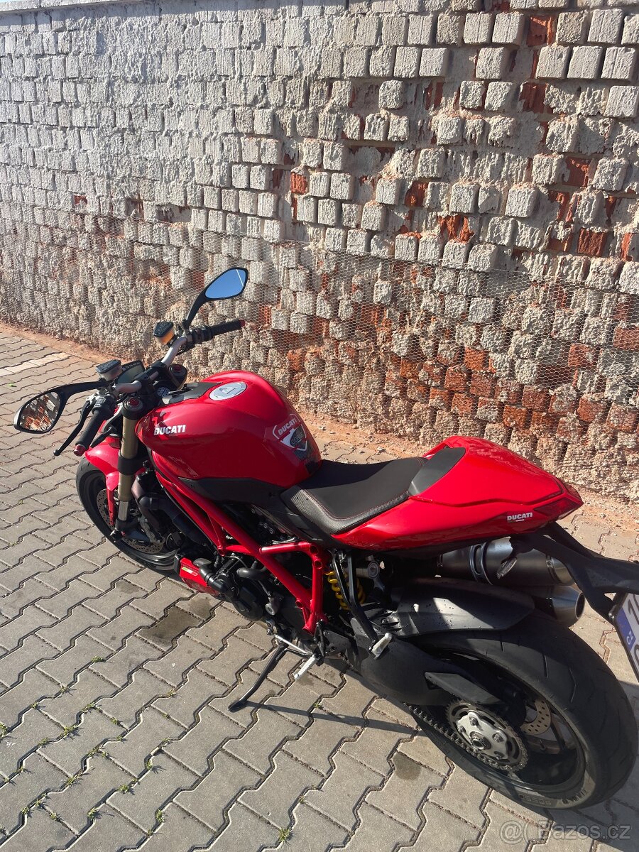 Ducati Streetfighter 848 - 10
