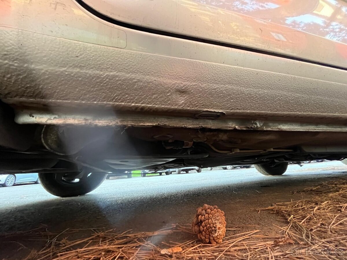 Škoda Fabia 2 1.4 16v kombi - 10