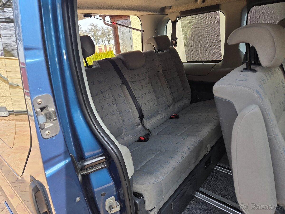 Renault Trafic 2.5 dCi Generation Privilege - 10