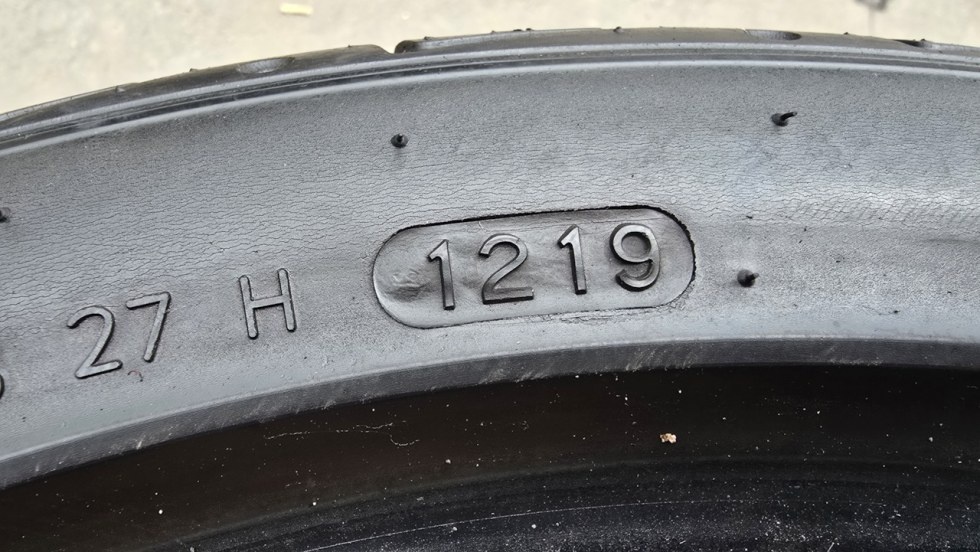 Letní pneu 255/35/19 Hankook - 10