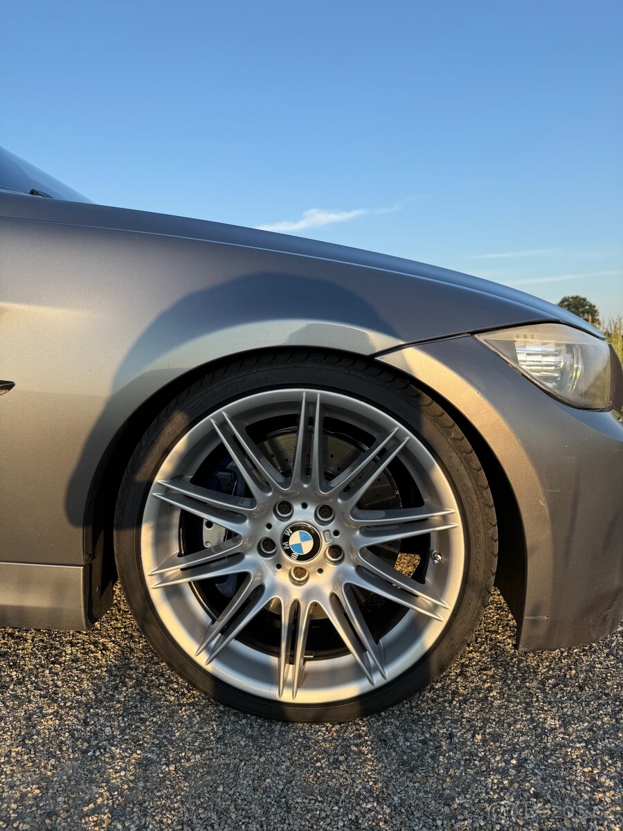 Bmw e90 LCI 330d - 10