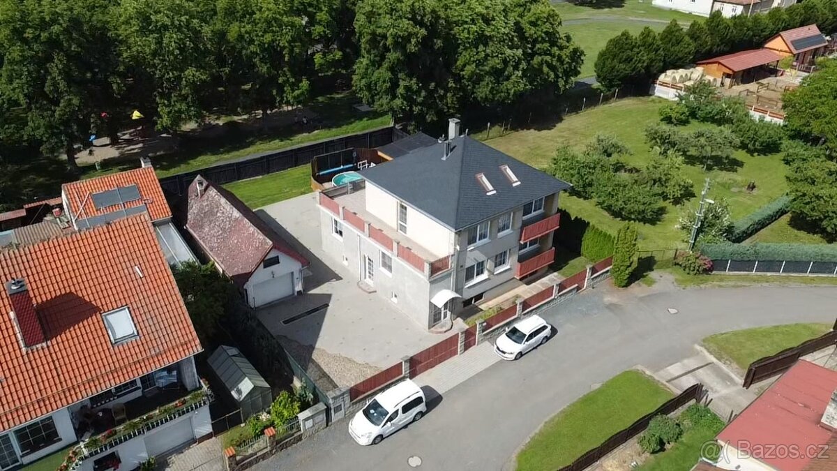 Rakovnicko - Mutějovice - prodej vícegeneračního RD - 10