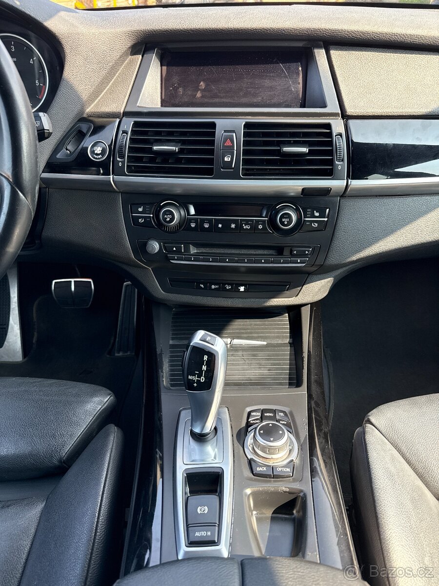 BMW X5 xDrive 3.0D 180kW M-PAKET 4x4 DPH - 10