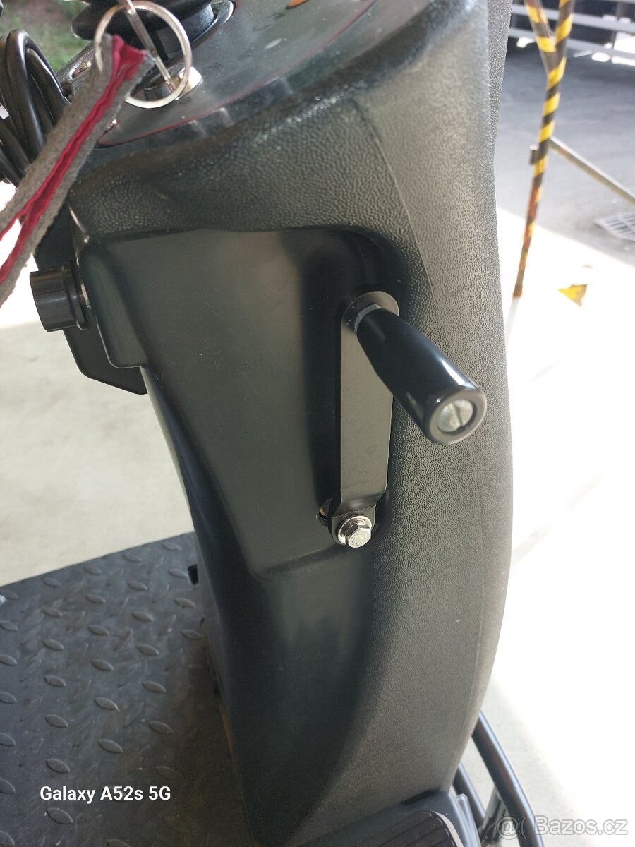 Podlahový mycí stroj Nilfisk Viper AS 710R se sedící obsluho - 10