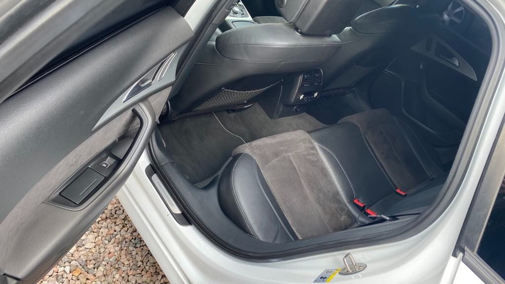 Audi A6 Avant 2.0 tdi 130kw - 10