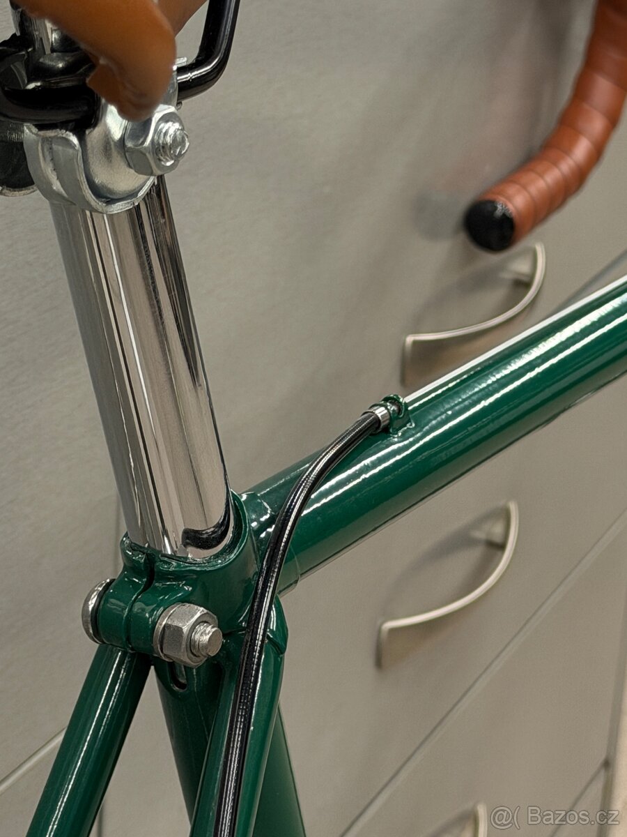 Silniční kolo Favorit - 10