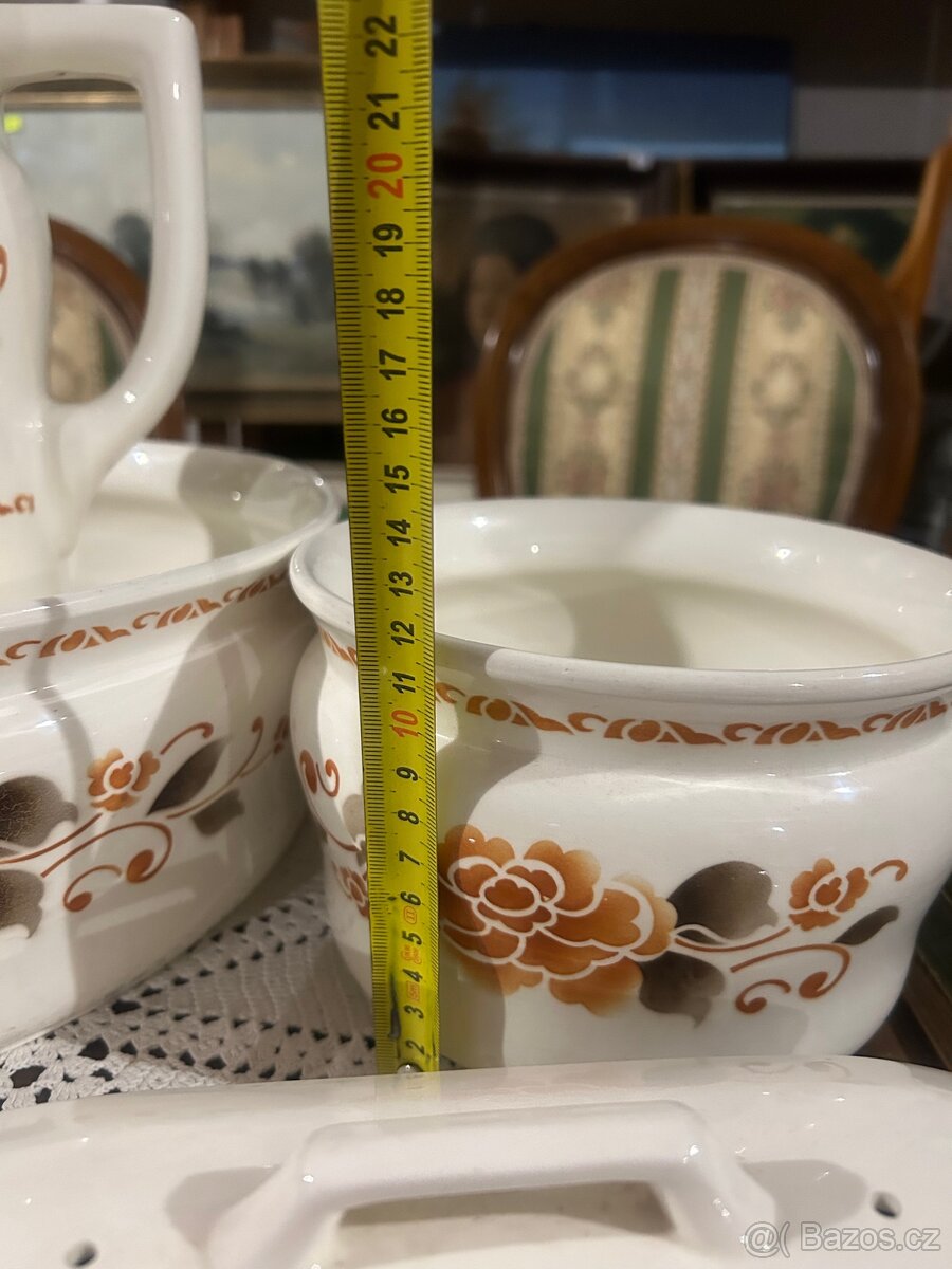 Starožitná mycí souprava - 10