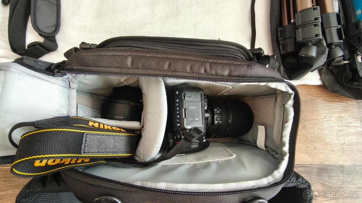 Nikon D7500, 2 objektivy a příslušenství - 10