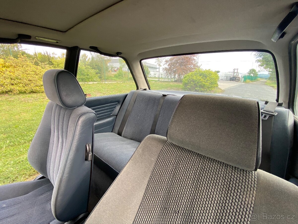 BMW 318i Coupe; E30; r.v. 1990, originální stav - 10