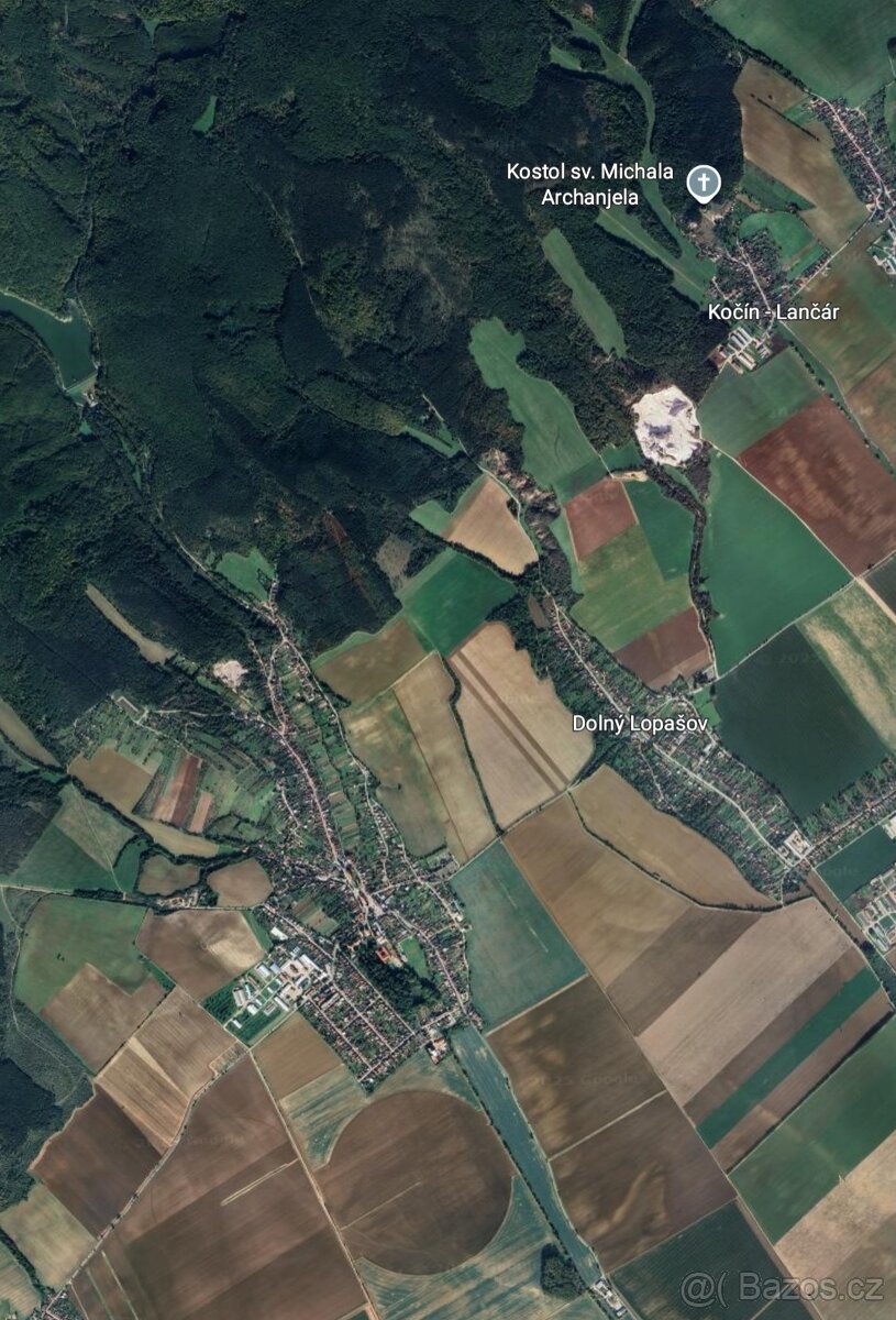 Výnimočná usadlost s dvomi domami - 10