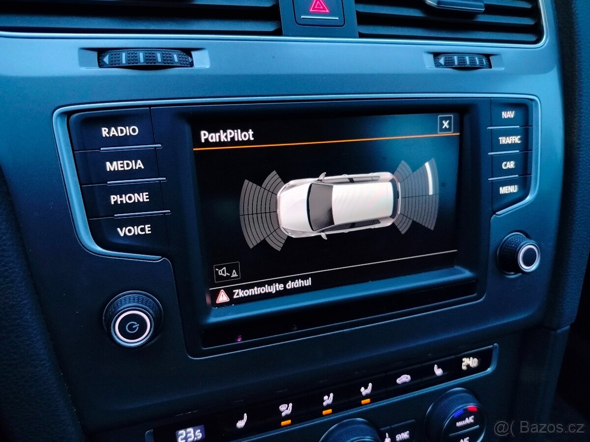 Volkswagen Golf 1.2TSi 81kW LED Navi Alu - 10