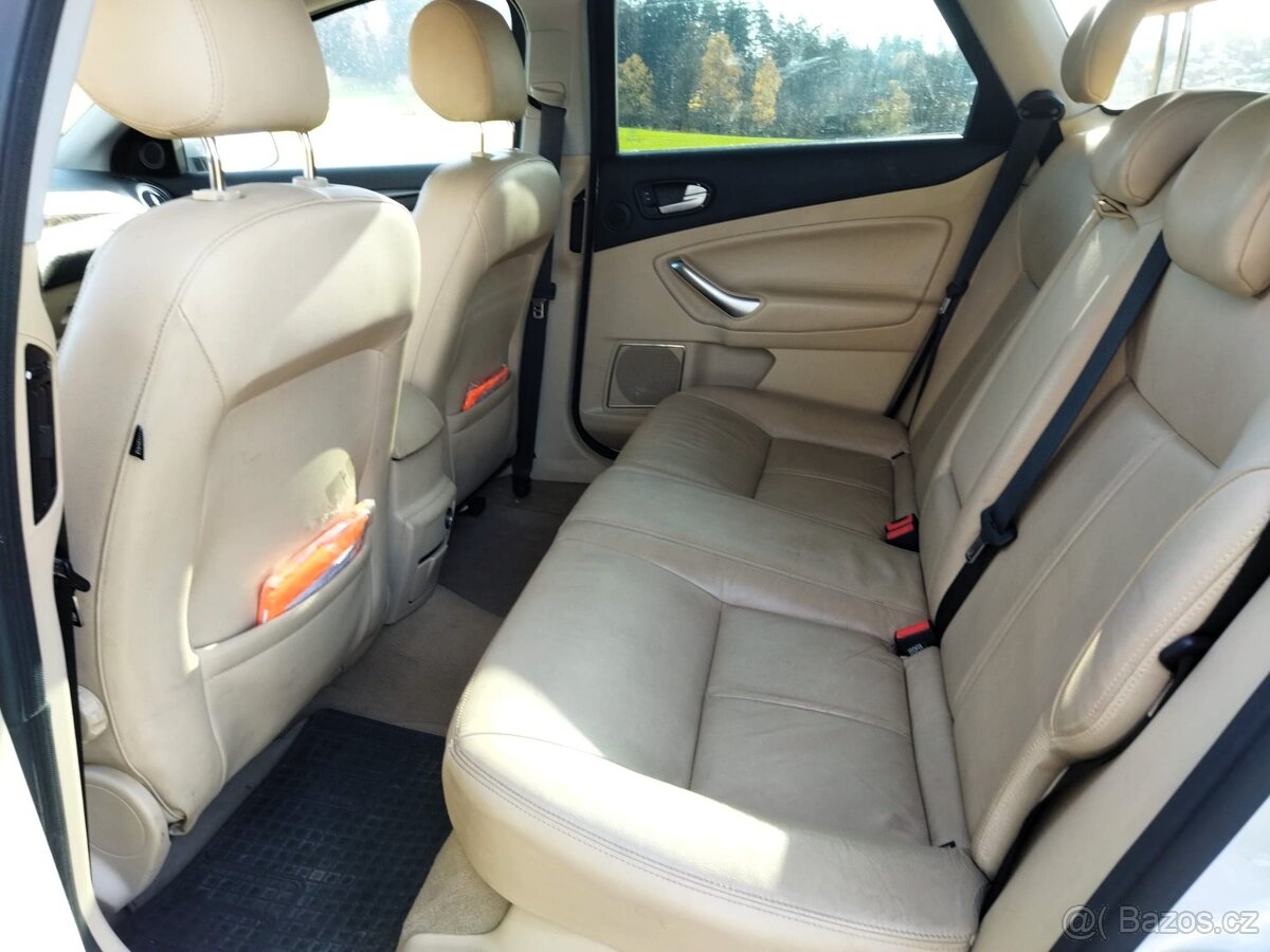 Ford Mondeo 2.0 TDCi GHIA-AUTOMAT-BÍLÁ KŮŽE-Čerstvý servis - 10