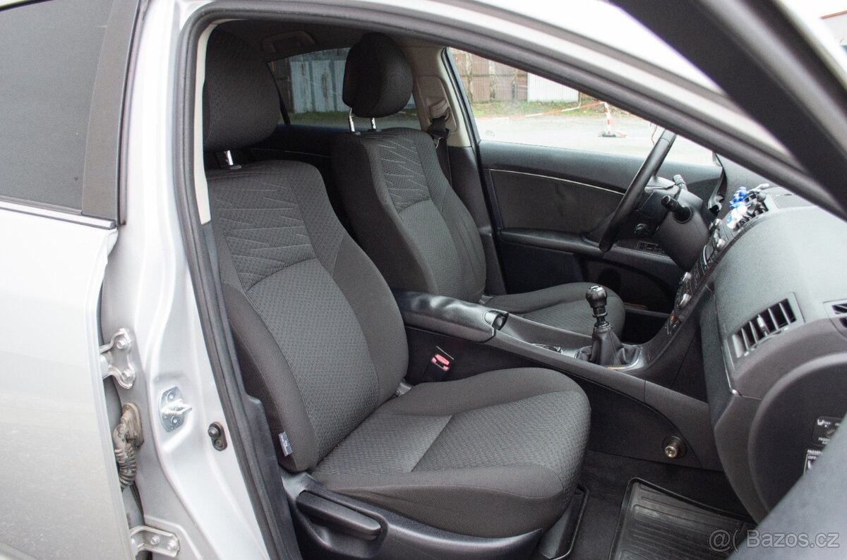 Toyota Avensis 2.0l D-4D - 10