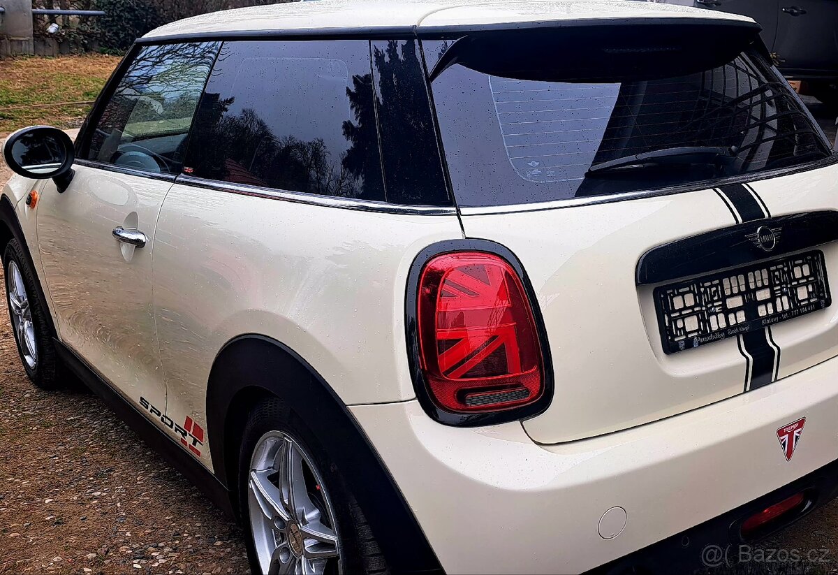 Mini Cooper 1.5 i 100 kw 2018 nová STK - 10