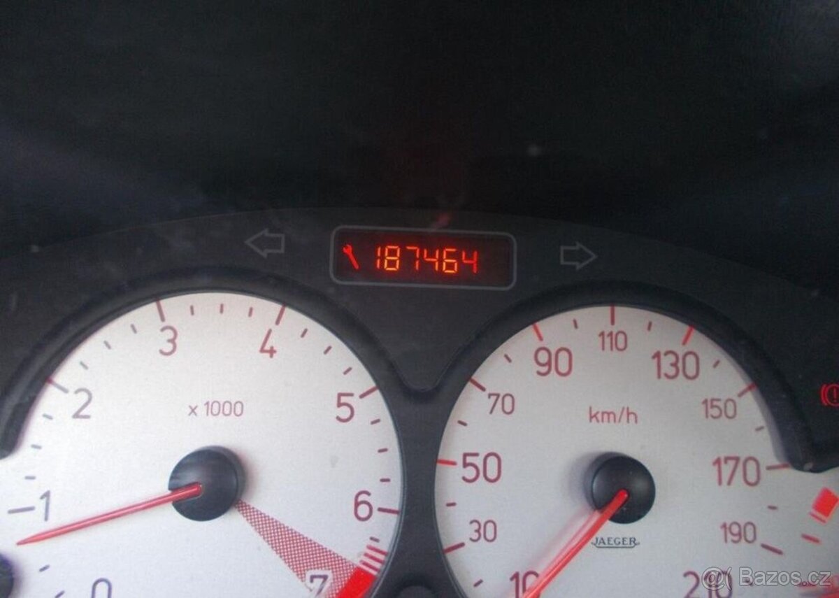 Peugeot 206 1,4 65 KW pravidelný servis benzín manuál 65 kw - 10