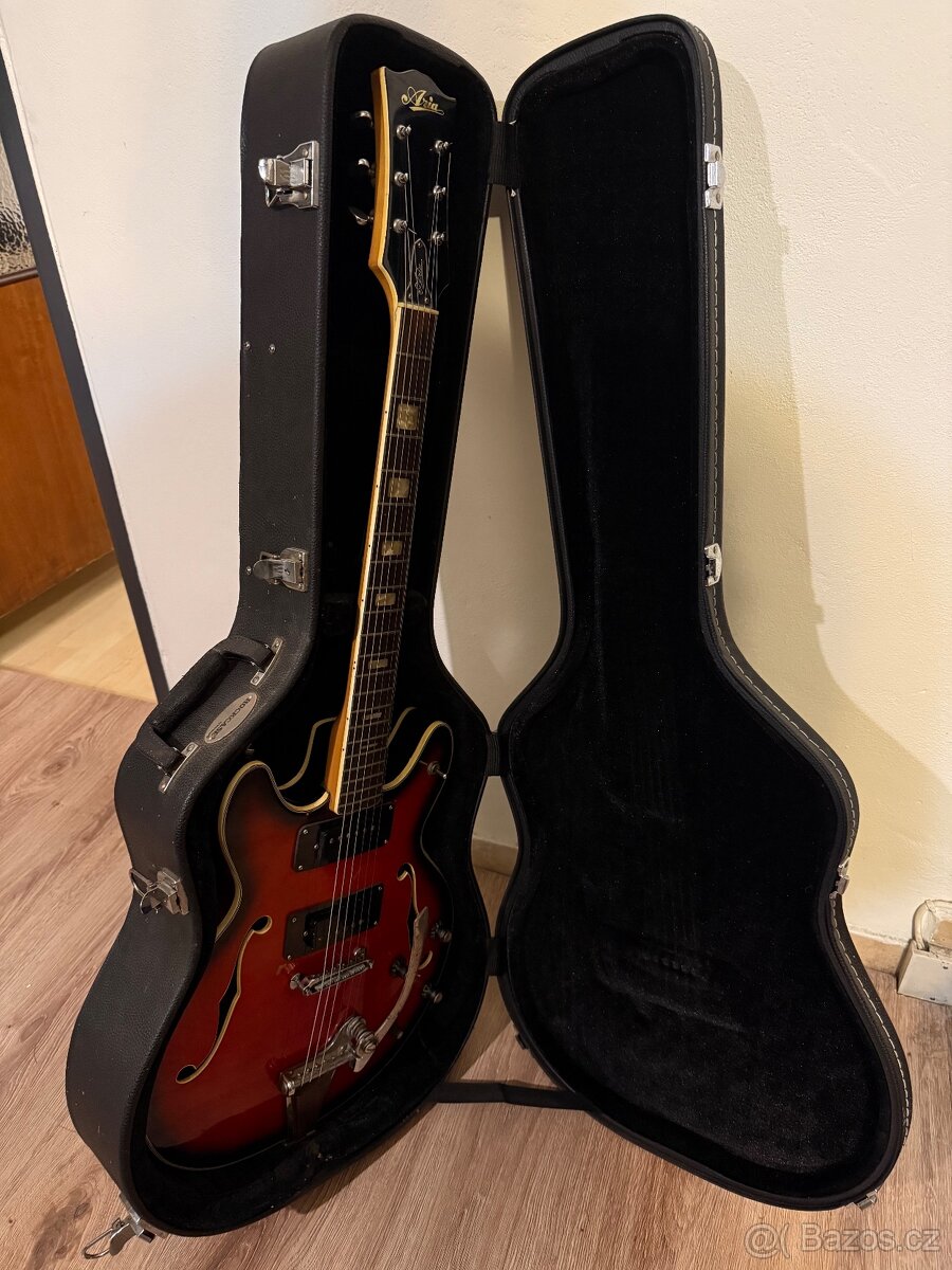 Japonská lubová elektrická kytara Aria - 10