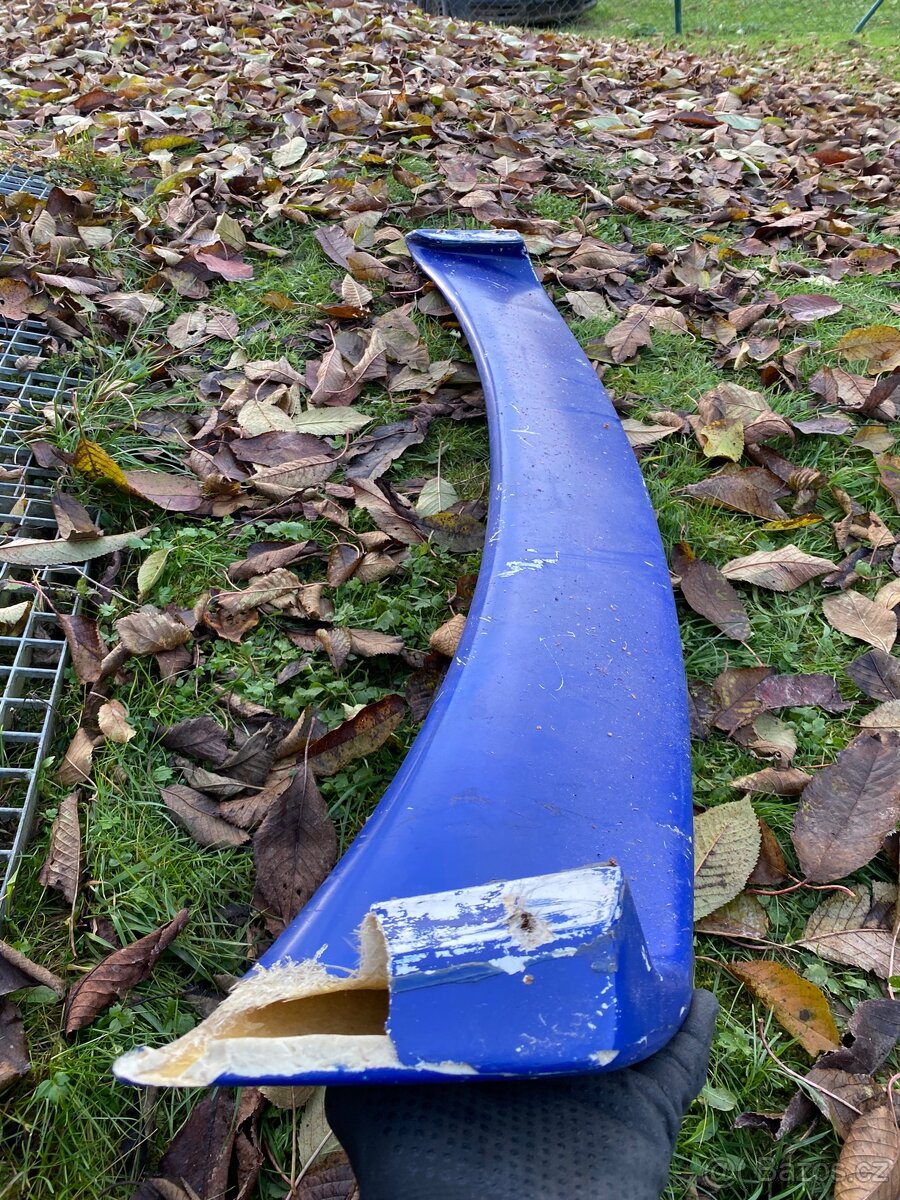 Křídlo Škoda Octavia II RS - 10