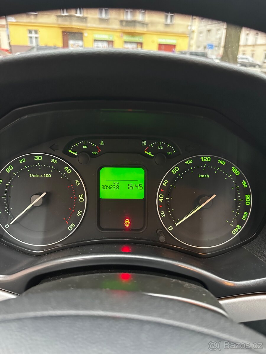 Škoda Octavia 1.9tdi automat - 10