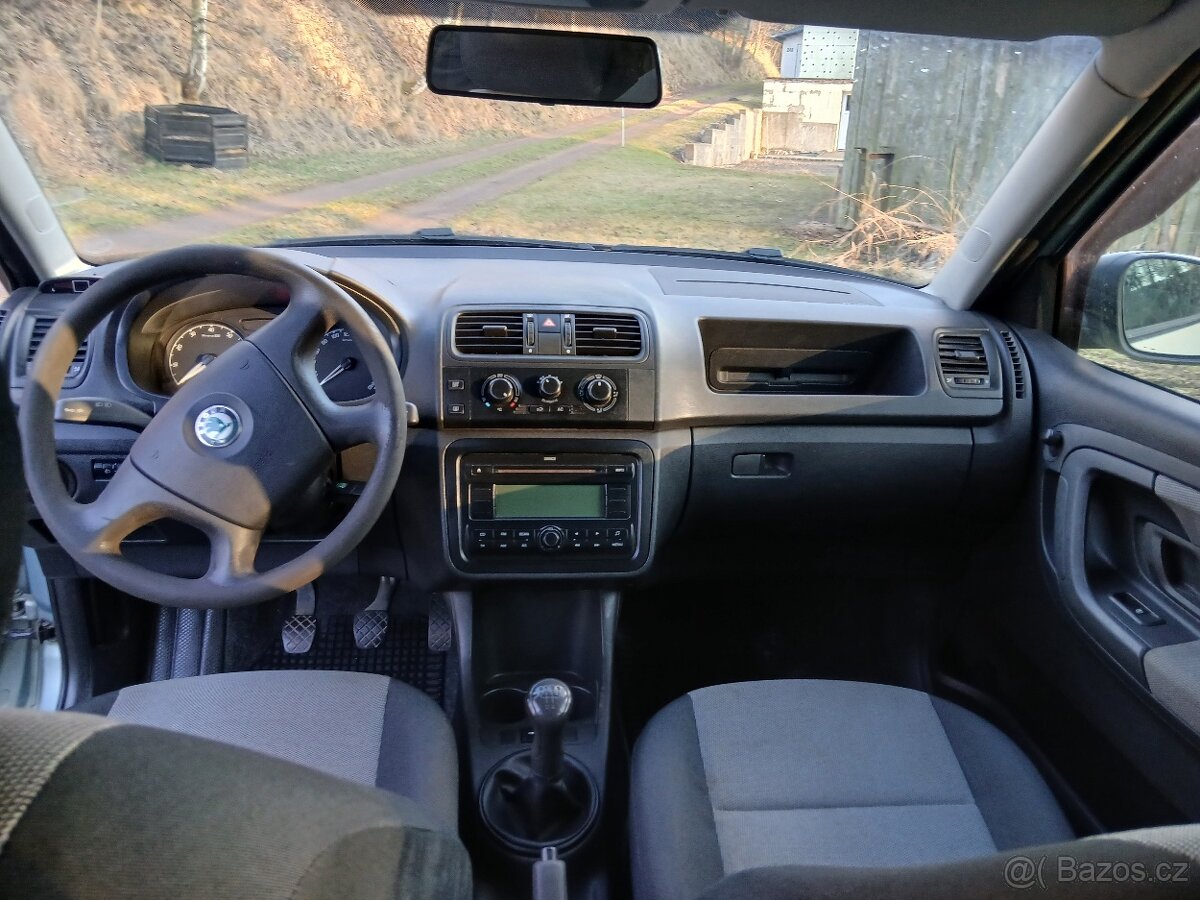 Škoda Fabia 2 - 10