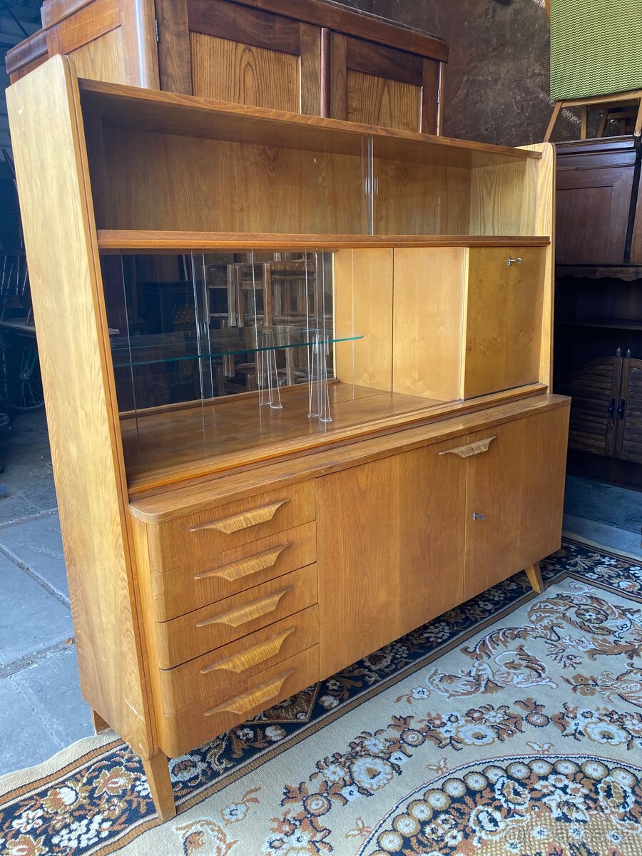 Stůl se židlemi, sekretář TATRA PRAVENEC - 10