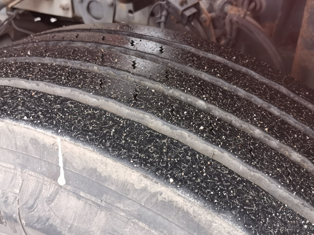 Prodám MERCEDES-BENZ AXOR 2533 L 6X2 E4 valník s hydr. rukou - 10