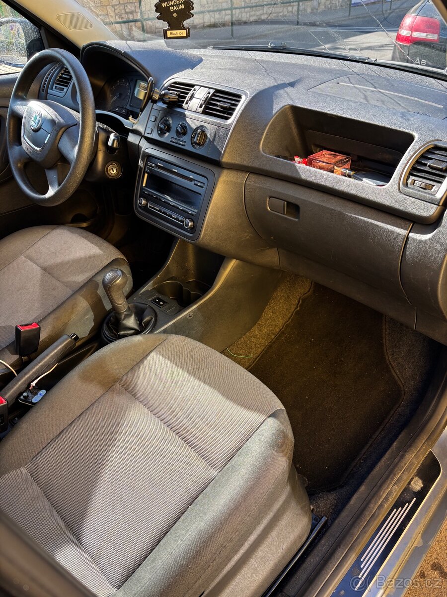 Škoda Fabia II 2012 - 10