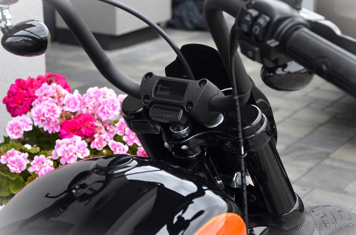 Harley Davidson Softail Street Bob 114 CZ původ / záruka - 10