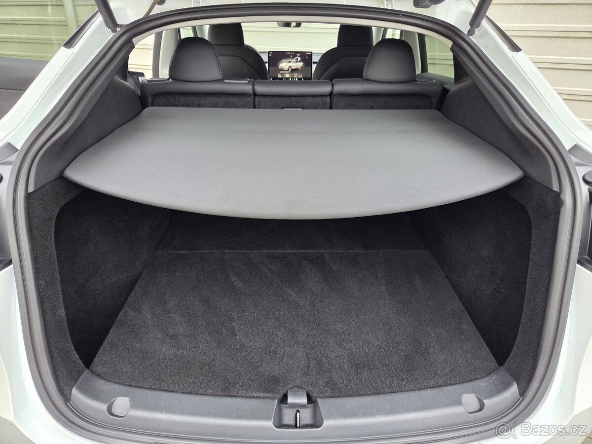 Tesla Model Y 4x4 Long Range Dual Motor Záruka 378kW - 10