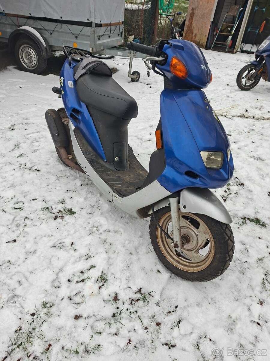 Sym skútr 50ccm - 10