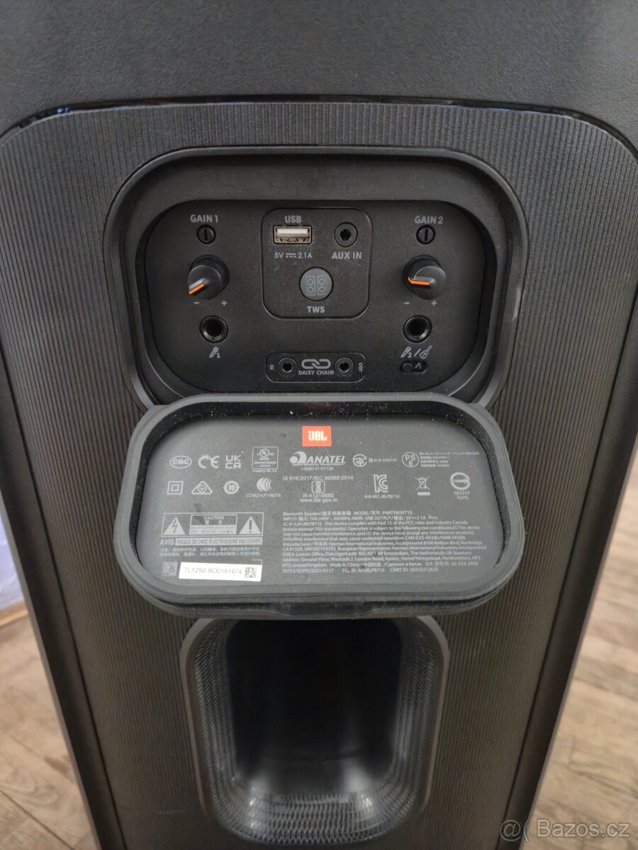 Pártybox jbl 710 - 10