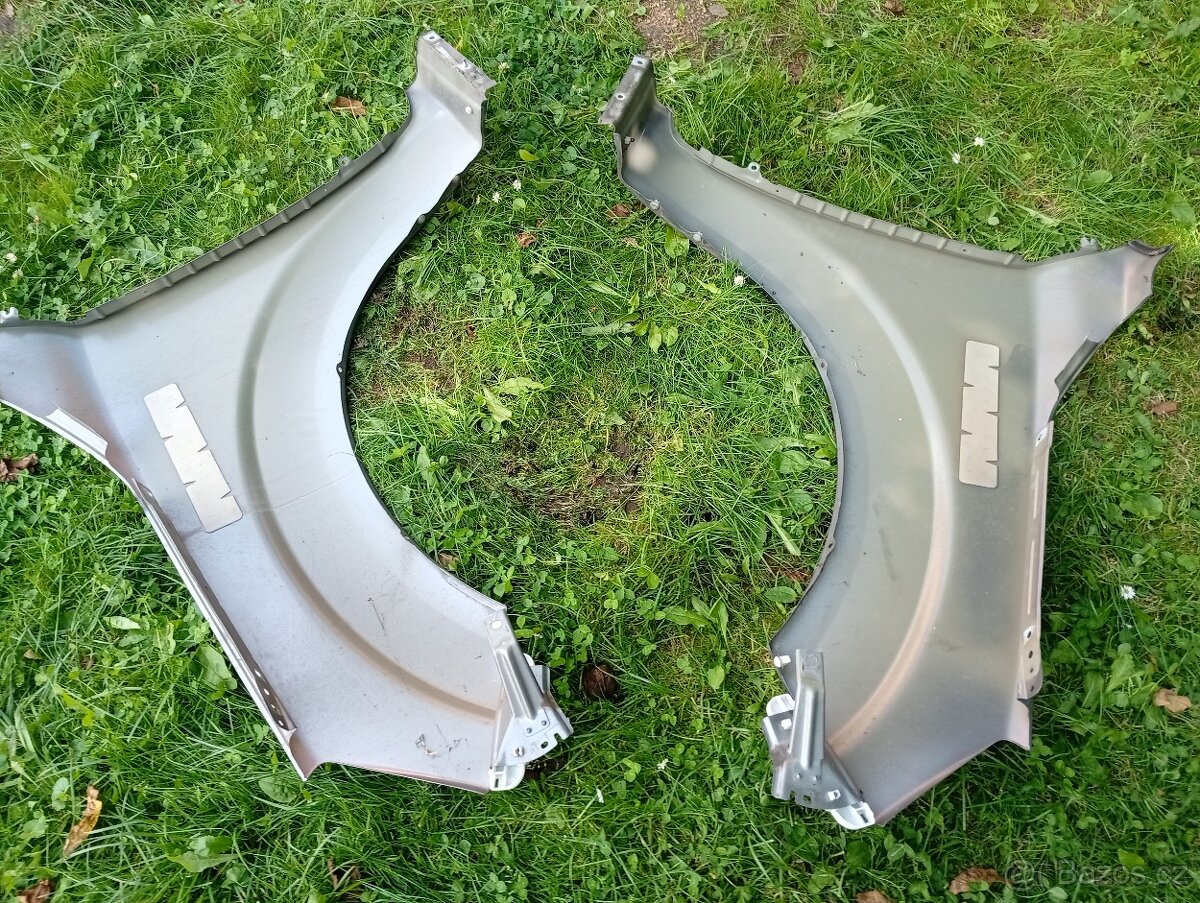 NISSAN NAVARA D23 RV 2020 BLATNÍK PRAVÝ A LEVÝ - 10